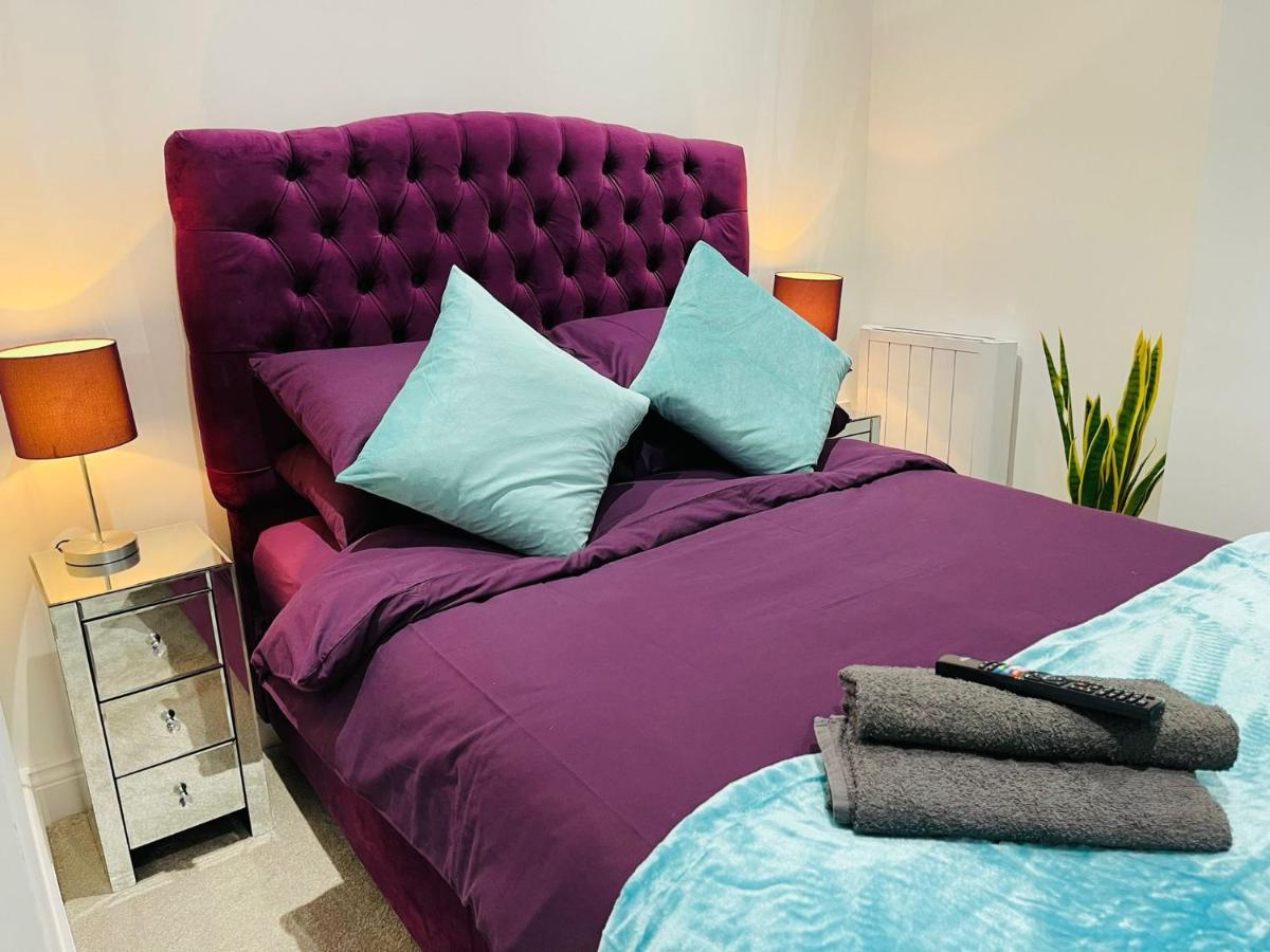 Salt Hill Windsor Legoland Eton Heathrow Luxury 2 Bed 1 Bath Free Parking Appartement Slough Buitenkant foto