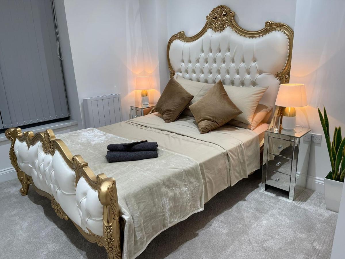 Salt Hill Windsor Legoland Eton Heathrow Luxury 2 Bed 1 Bath Free Parking Appartement Slough Buitenkant foto